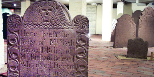 Crypt of Christ Church in New Haven – Colonial New England