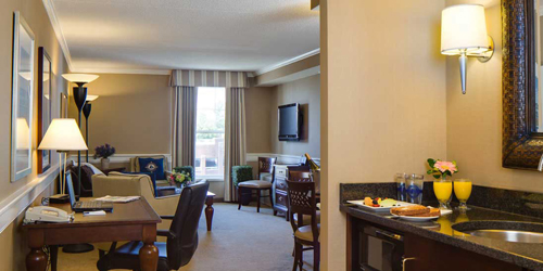King Suite Breakfast - Salem Waterfront Hotel - Salem, MA