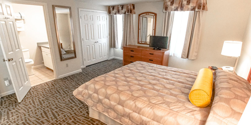 Guest Room - Sea Mist Resort - Mashpee, MA