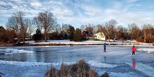 Pond Ice Skating - Historic Wethersfield, CT
