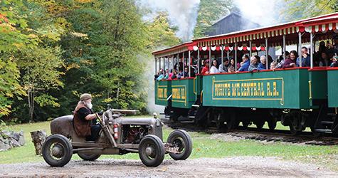 White Mountain Central Railroad - Clark's Bears - Lincoln, NH