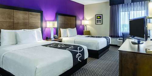 Double Room at La Quinta Inn & Suites - Warwick Office of Tourism - Warwick, RI