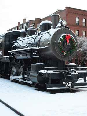 Lowell City of Lights Parade - Greater Merrimack Valley