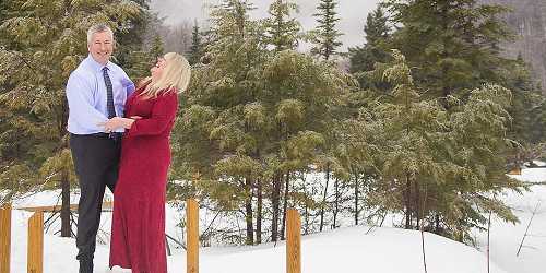 Winter Wedding - Stone Hill Inn - Stowe, VT - Photo Credit Kathleen Landwehrle Photography