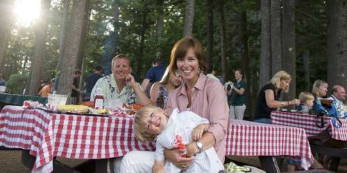 Family Dining - Migis Lodge on Sebago Lake - South Casco, ME