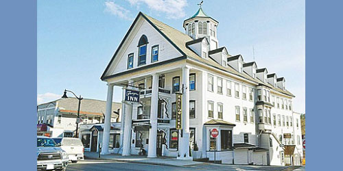 Front View of Thayers Inn - Littleton, NH